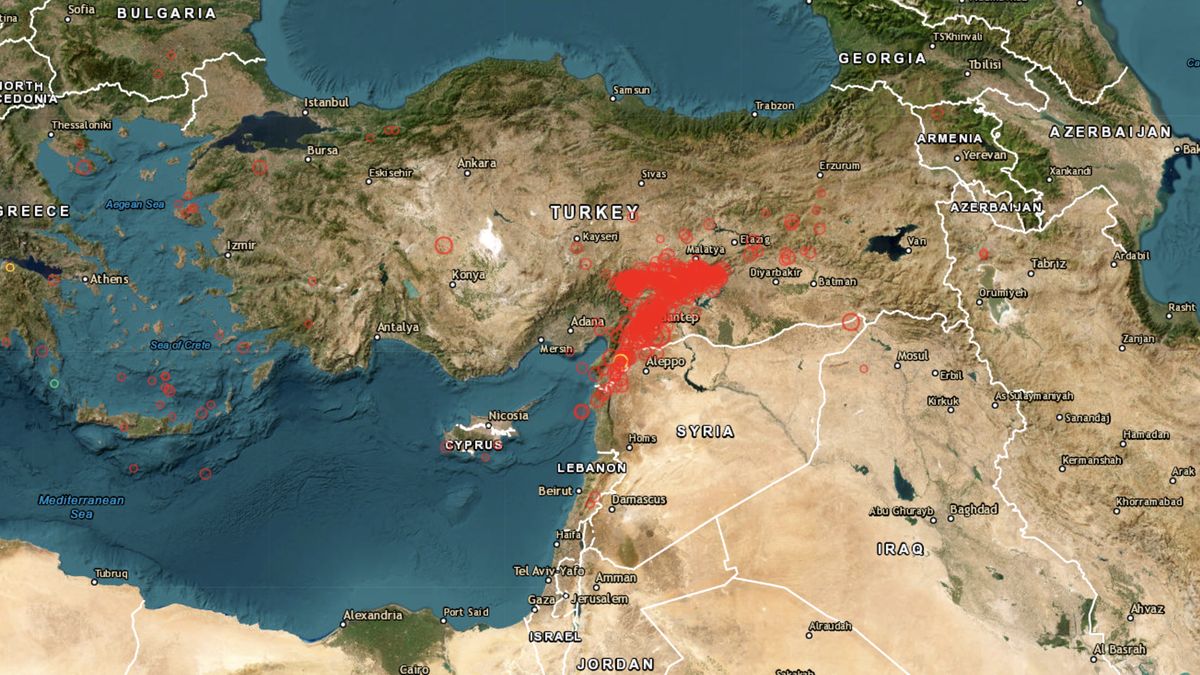 Zemětřesení v Turecku se stěhovalo. Nikdo neví, co bude dál, říká seismolog